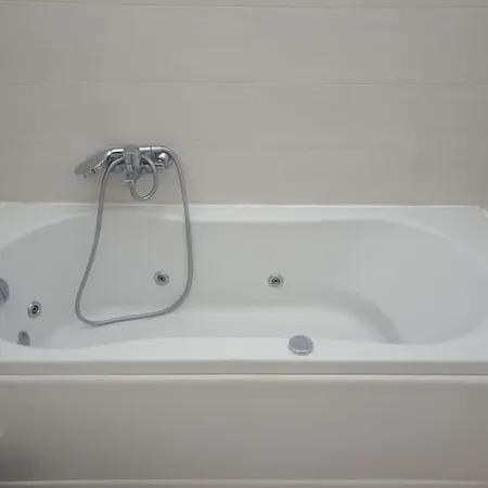 Onar Aparthotel 2*